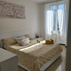 Casa Vacanze Porto Antico Apartment