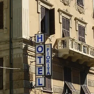  Отель Fiorita